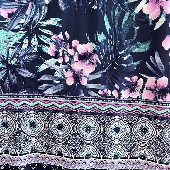 San Francisco Exotic Floral Boho Dress - Picture 3 of 3